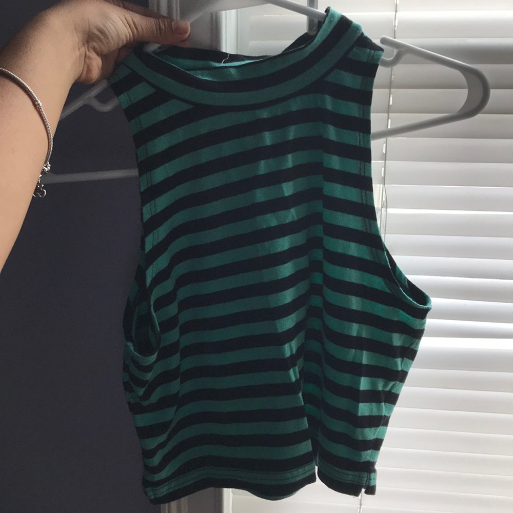 Crop tank